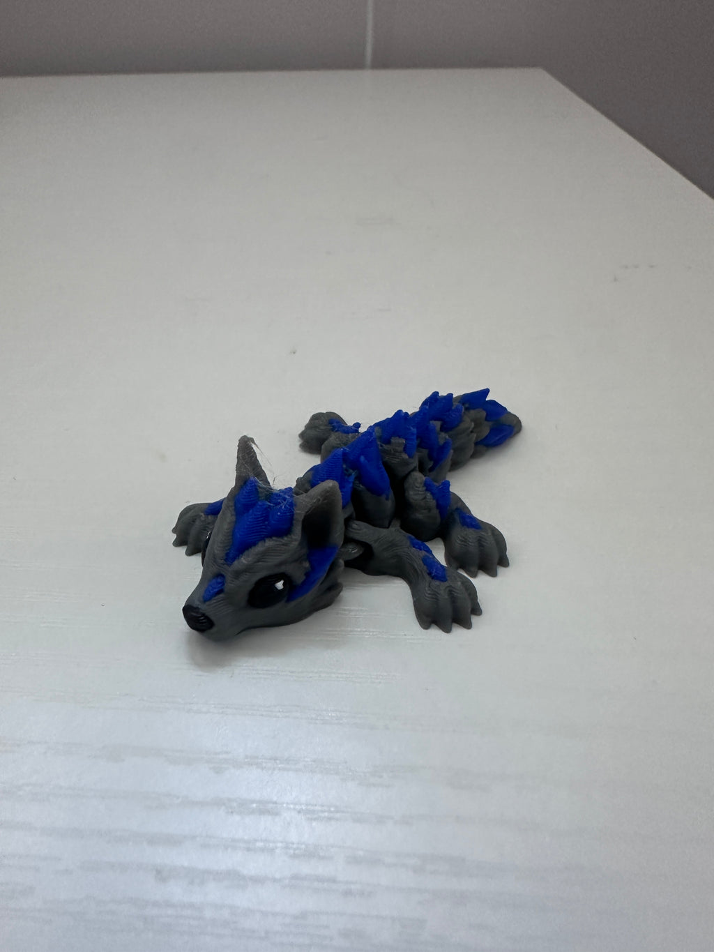 Tiny Articulated Wolf – 3D Printed Flexi Wolf | Pocket-Sized Collectible & Fidget Toy